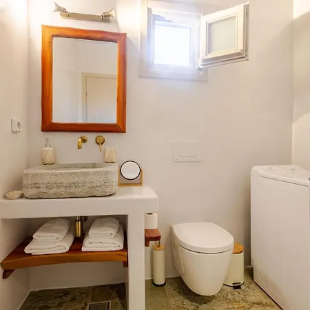 Holiday home Heliopetra Punta